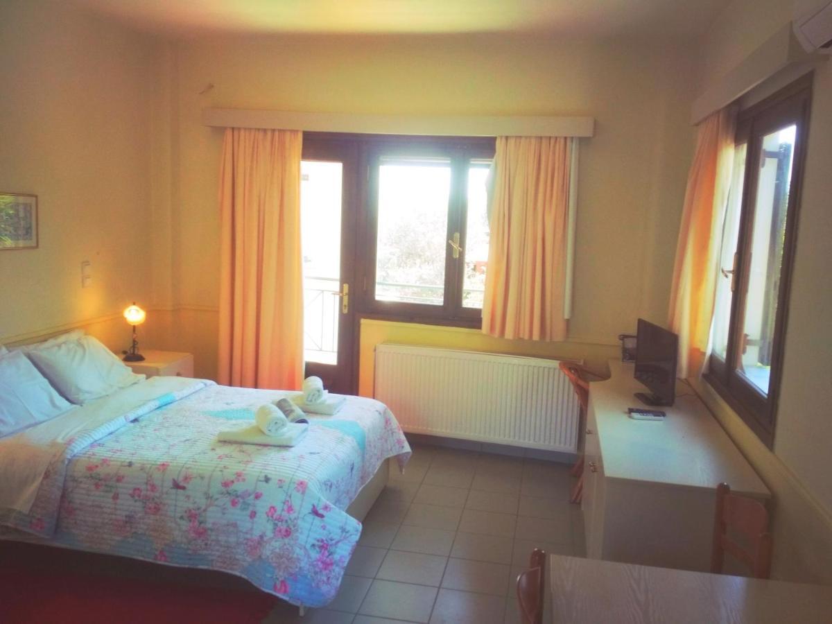 Rent Rooms Alexiou Limni  Екстер'єр фото
